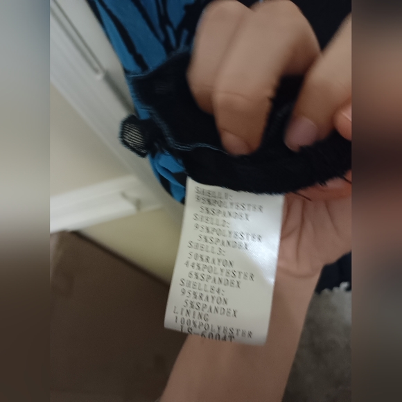 LIOR Ruffle blouse - Picture 7 of 8